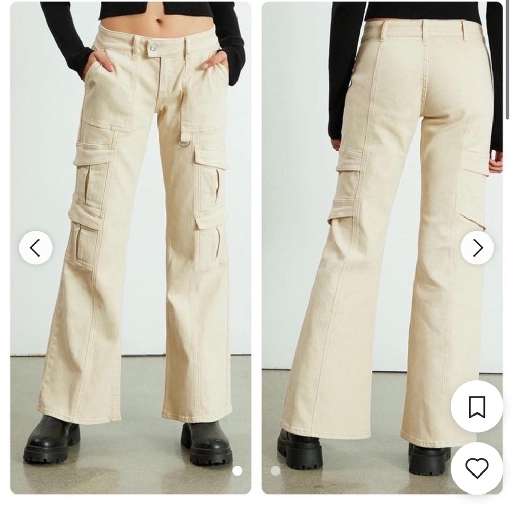 NWT- PacSun Seedpearl Low Rise Cargo Bootcut Pants Size 25